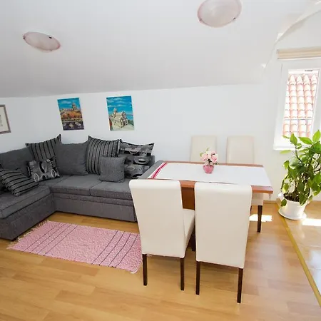 Apartment Bucevic *