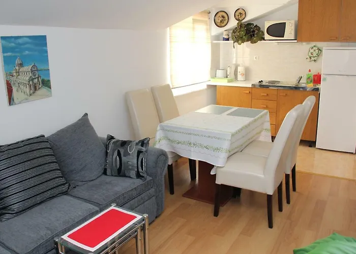 Bucevic 시베니크